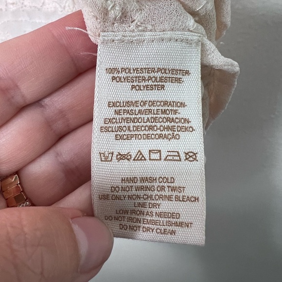 Elegant Pink Sleeveless Top - Picture 9 of 13